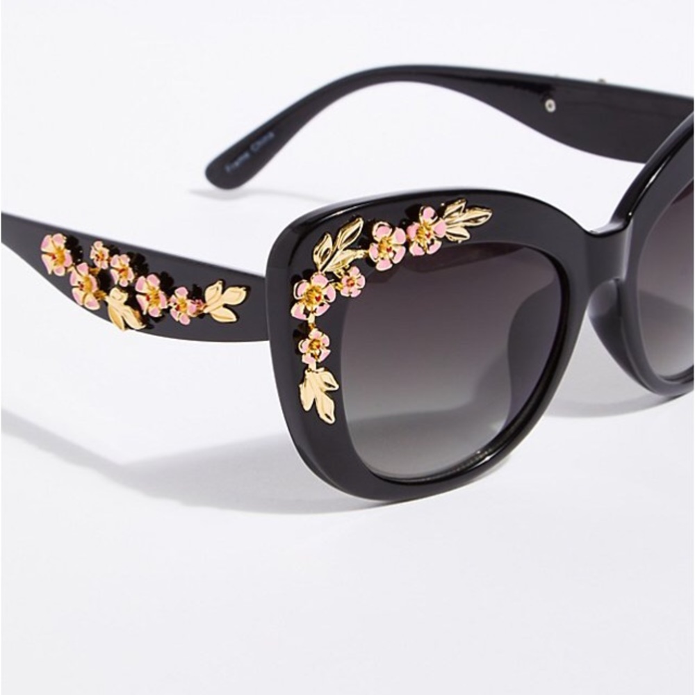 Petal Pusher Sunnies SUNGLASSES Embellished NEW - Picture 2 of 3